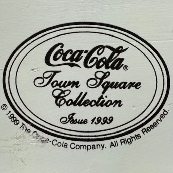 Vintage Coca-Cola Town Square Collection Community Bus Drink Coca-Cola Figurine - Picture 10 of 11
